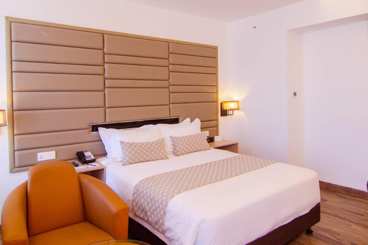 Best Western Sks Chattogram Chittagong Eksteriør bilde
