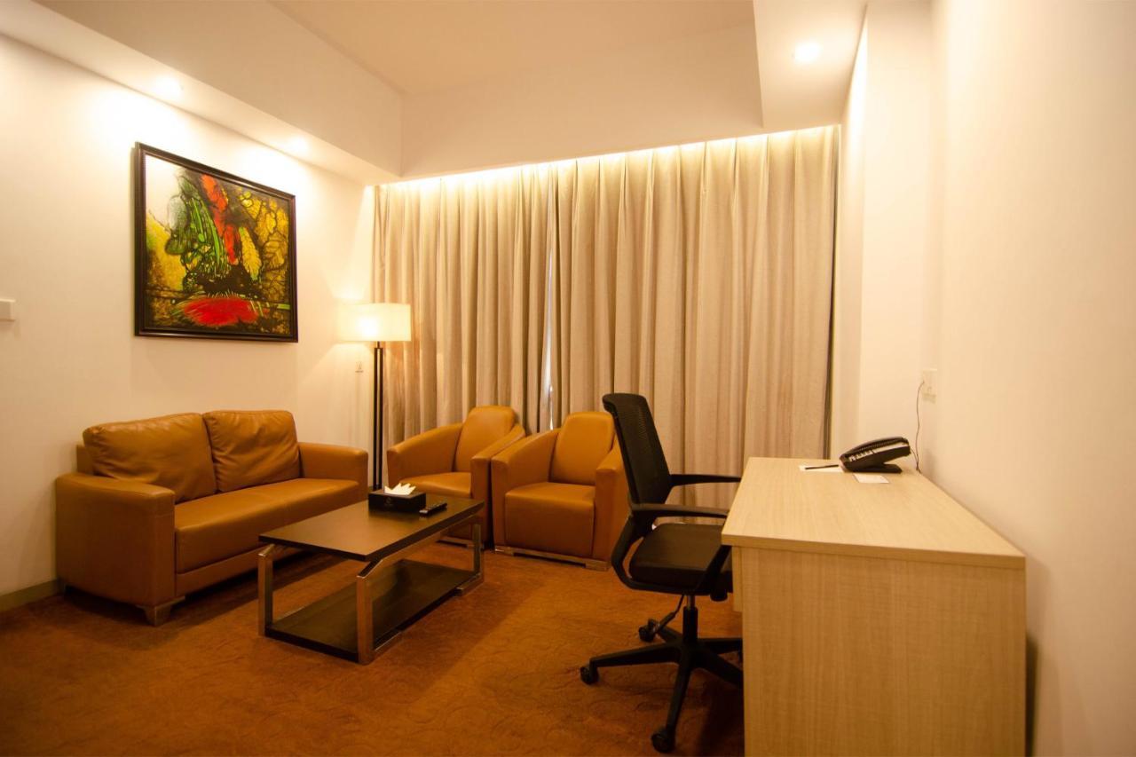 Best Western Sks Chattogram Chittagong Eksteriør bilde