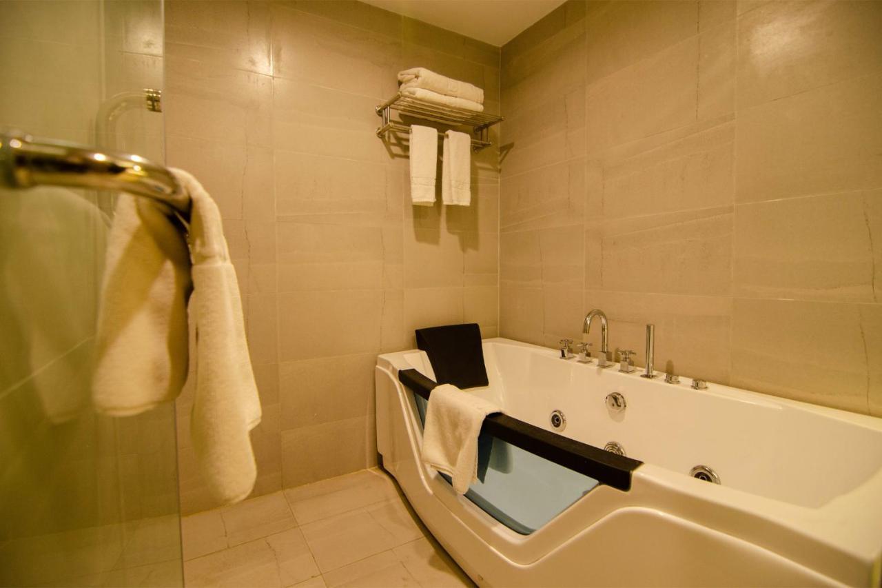 Best Western Sks Chattogram Chittagong Eksteriør bilde
